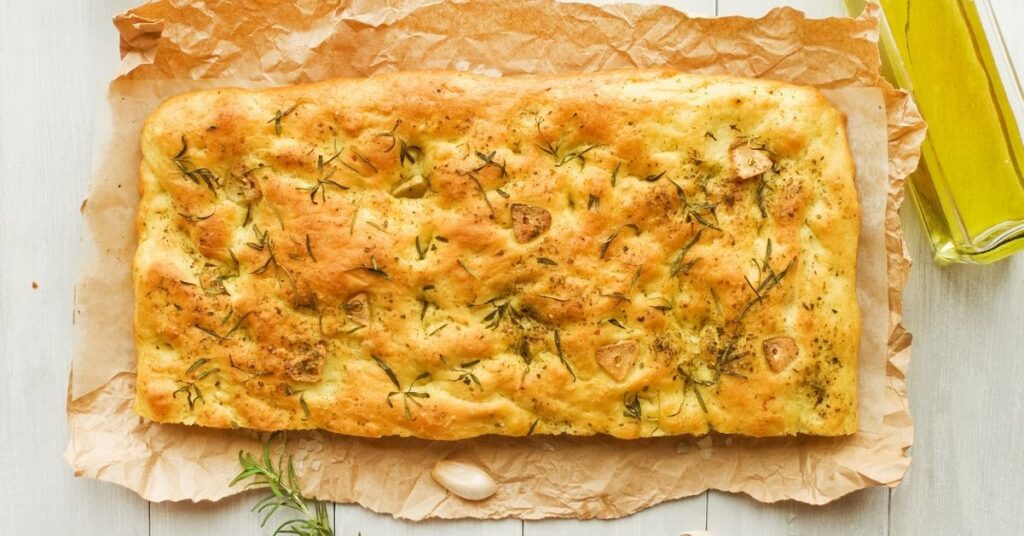 Focaccia, delicacy among the typical dishes of Italy