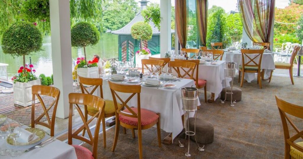 Waterside Inn