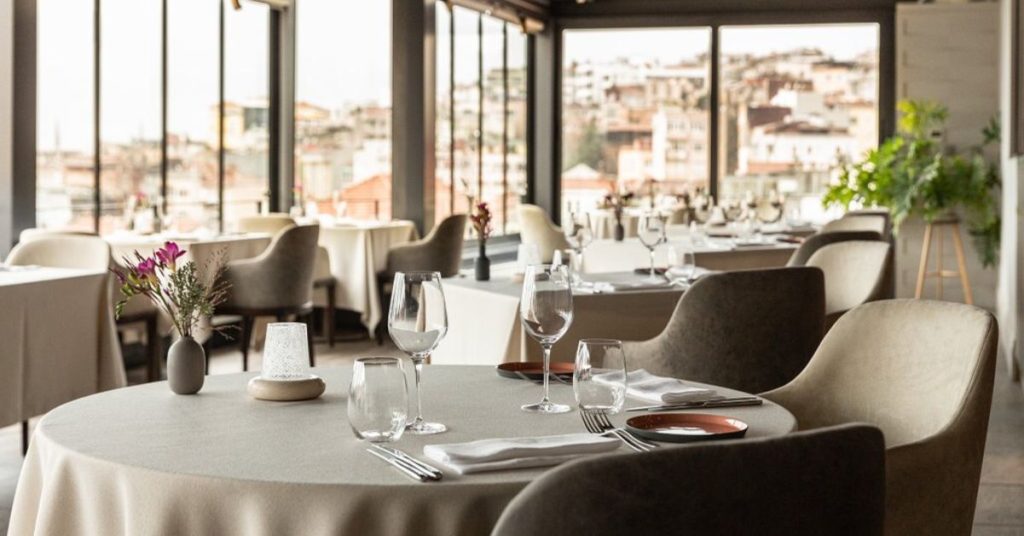 nicole restaurant