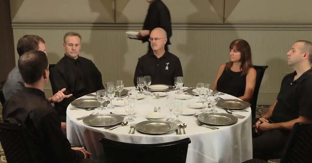 etiquette restaurants france