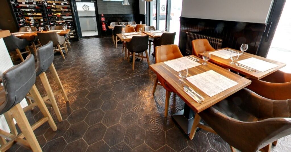 Baroza Restaurant & Bistro